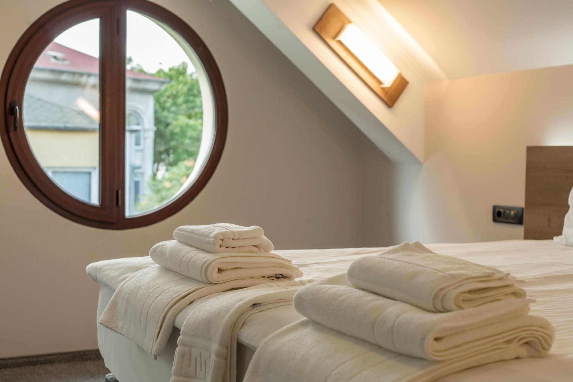 Hugo Hotel Varna Ngoại thất bức ảnh