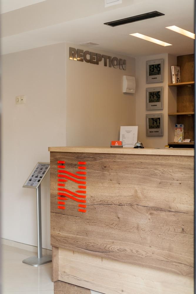 Hugo Hotel Varna Ngoại thất bức ảnh