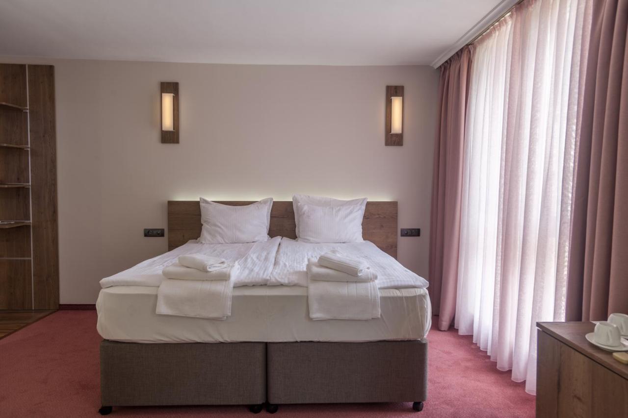 Hugo Hotel Varna Ngoại thất bức ảnh