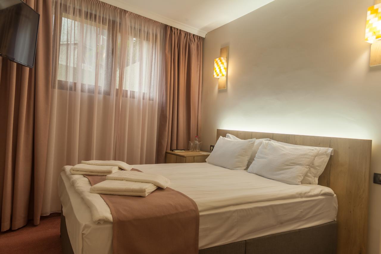 Hugo Hotel Varna Ngoại thất bức ảnh