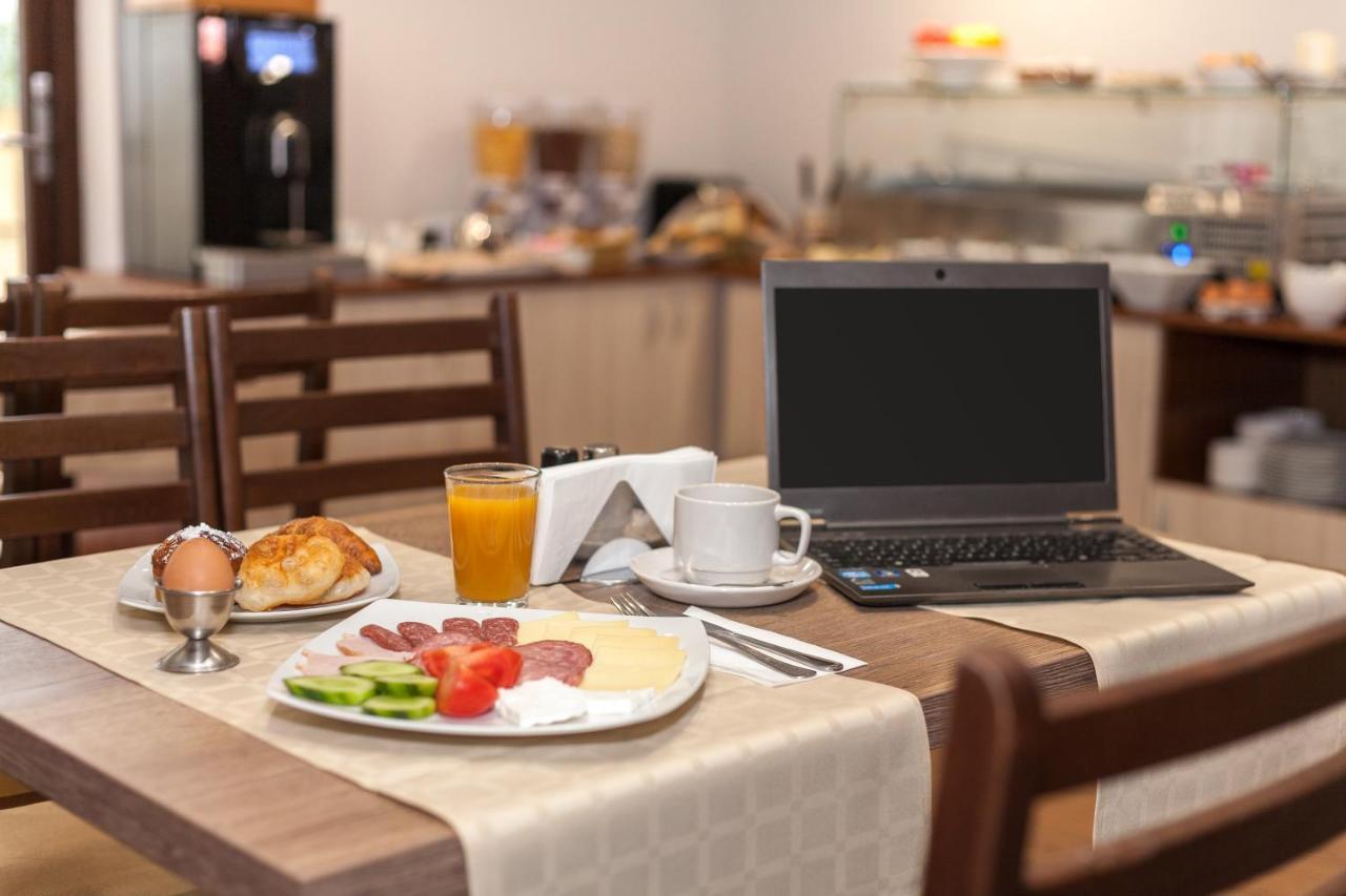 Hugo Hotel Varna Ngoại thất bức ảnh